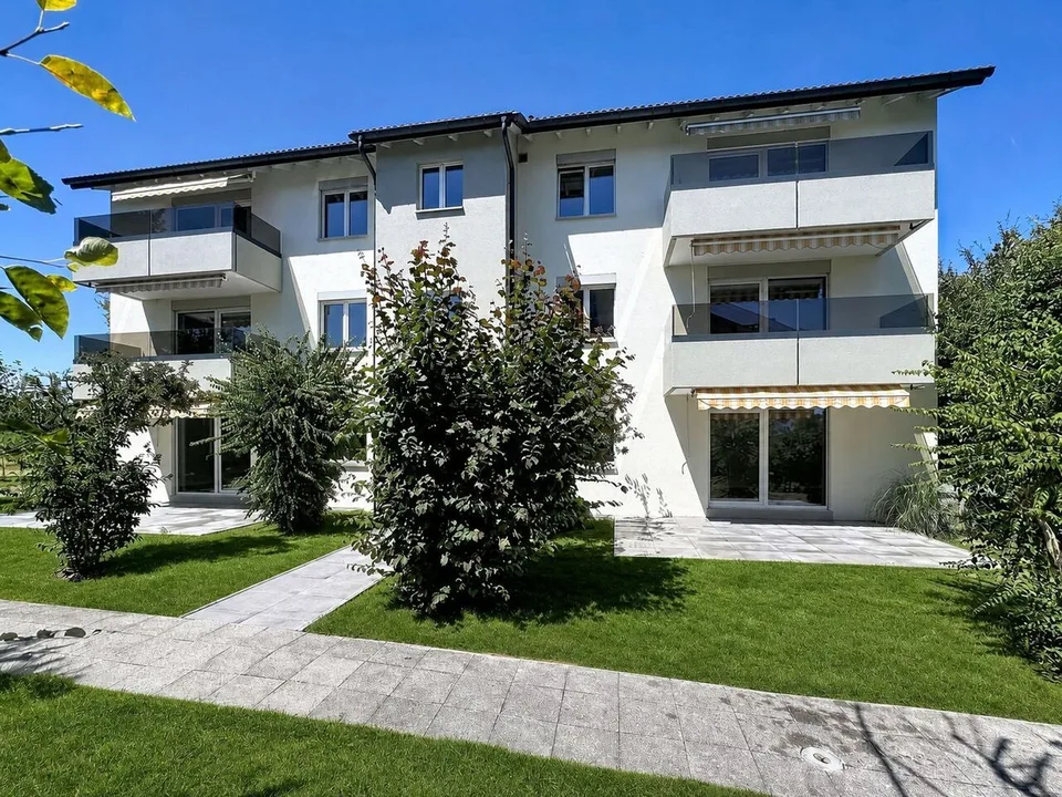 Très bel appartement rénové de 4.5 pces avec jardin