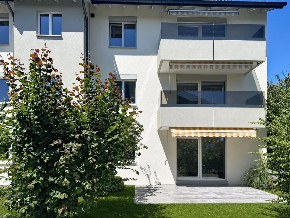Très bel appartement rénové de 4.5 pces avec jardin