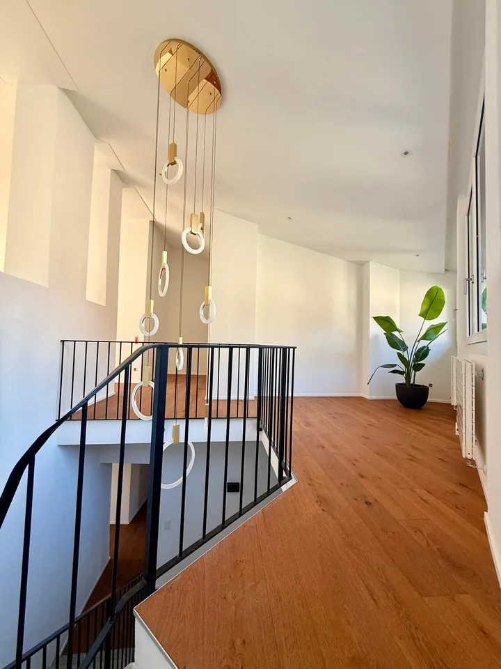 Elegante Villa di 6.5 locali con Vista Panoramica a Lugano – Disponibile Subito – Foto 18 von 27