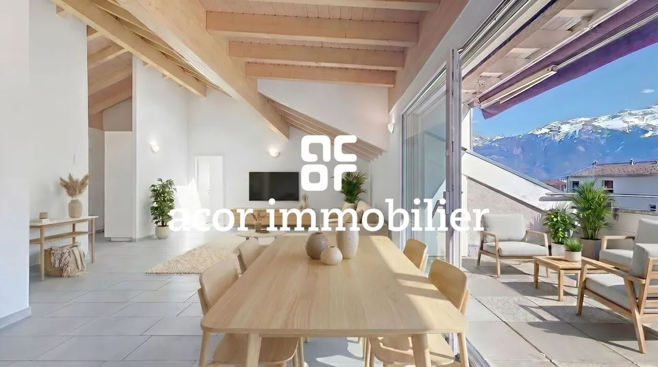 Grand appartement 4,5 pces -  Attique -  Idéalement situé !