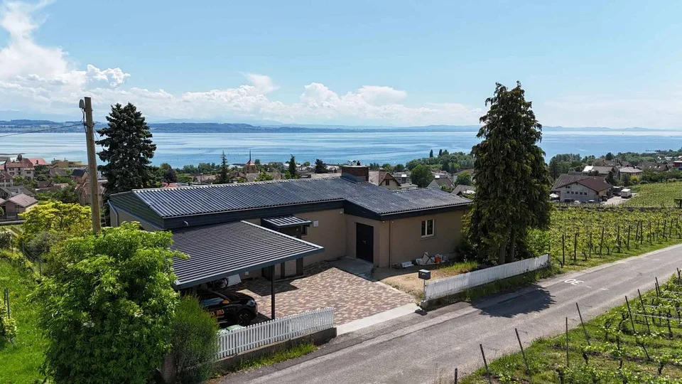 Villa de standing au cur des vignes avec vue lac imprenable – Foto 25 von 26