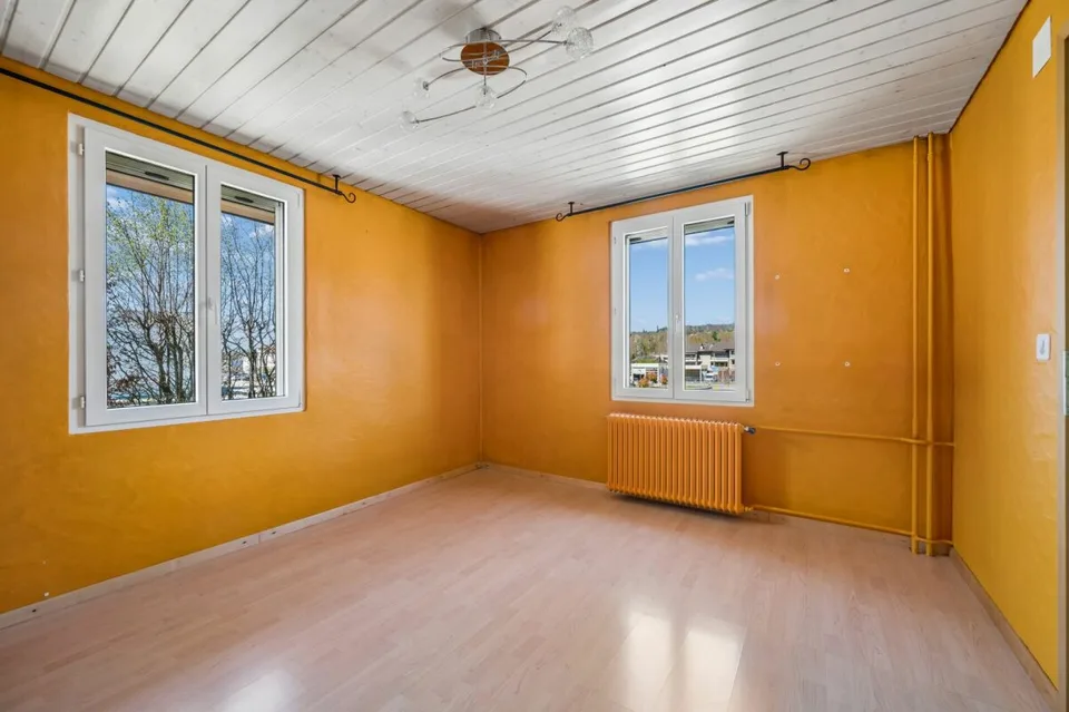 Proprietà polivalente di 6,5 locali con potenziale di costruzione – foto 6 di 13