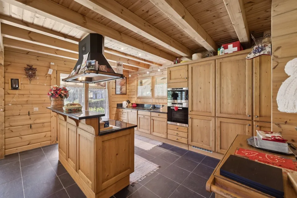 Einzelchalet mit 7,5 Zimmern und 250 m2