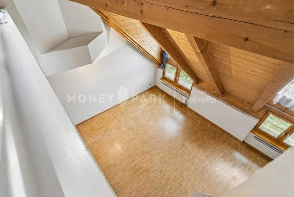 4.5-Room Maisonette Apartment with Fireplace