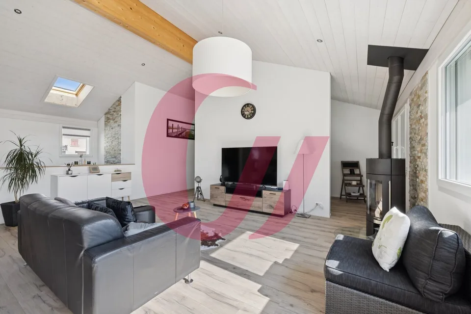 Beautiful individual house in Enney!