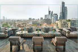 Restaurant avec terrasse et rooftop!!!