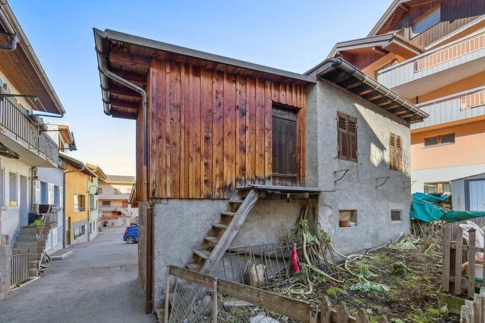 Una casa di villaggio incantevole da ristrutturare. Un progetto autentico!