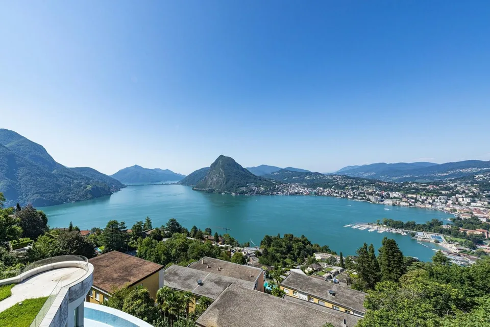 Lugano-Aldesago: Luxus-Penthouse auf dem Monte Brè: atemberaubender Seeblick!