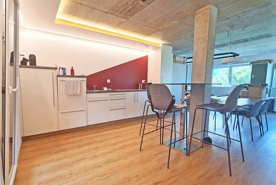 Local Triplex - Hall et bureaux – photo 6 sur 7