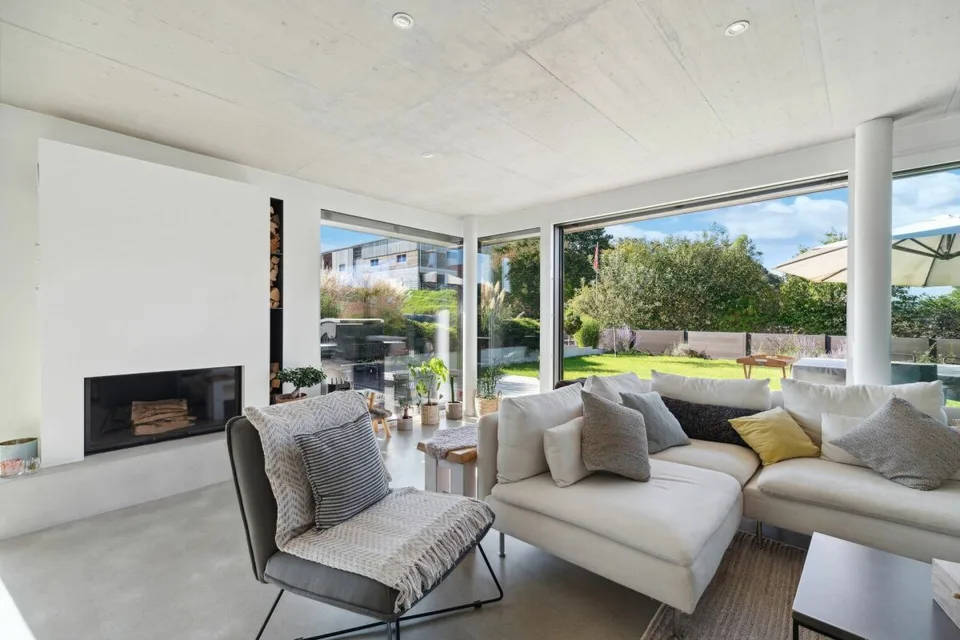 Villa exclusive à Formangueires : le luxe au coeur de la nature