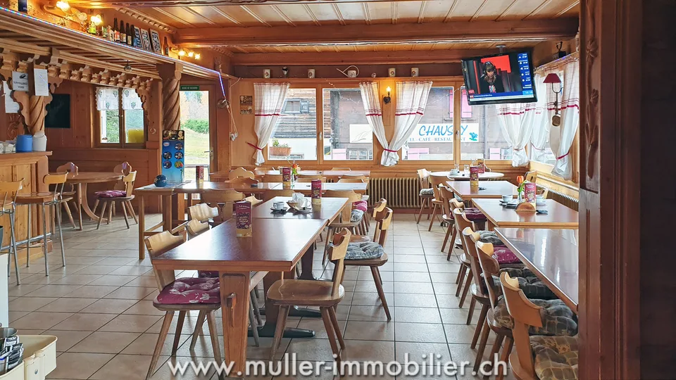 Grande chalet aux Mosses con appartamenti e tea-room