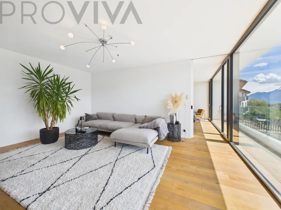 Preiskracher: Moderne Traumvilla mit Pool zum Spitzenpreis