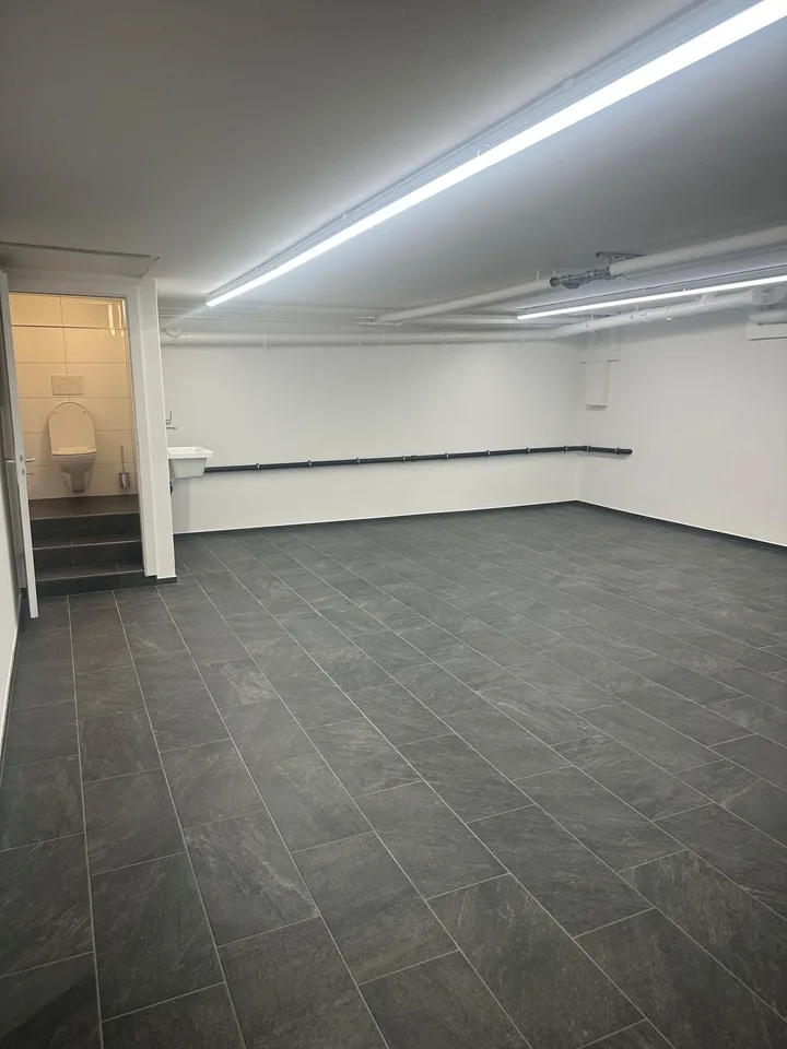 Ruhige Lage. Viel Potenzial. Der ideale Standort für stilles Gewerbe – Foto 6 von 9