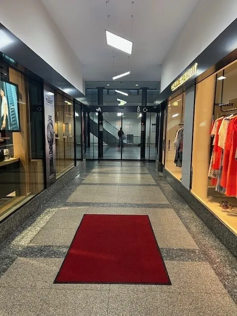 Prächtige Arcade im Espace Bourg