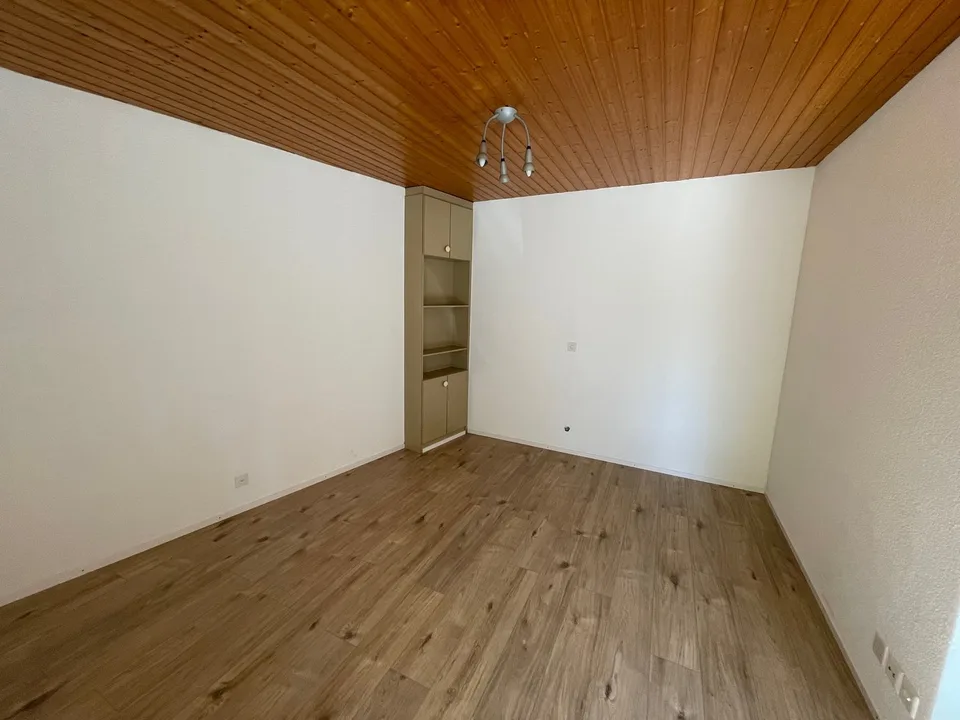 Zu vermieten: Studio mit eingerichteter Küche - Puits 4, St-Imier