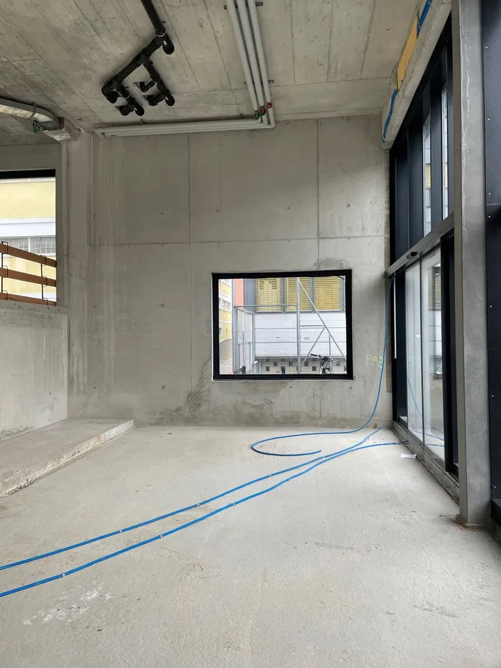 Einzigartiger und heller Raum von 99 m2 auf 2 Ebenen: ideal für Atelier, Showroom, Büro oder mehr! – Foto 7 von 8