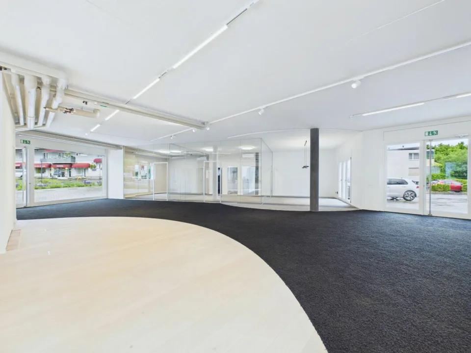 Moderne und vielseitige Gewerbefläche an Top-Lage im Herzen von Brüttisellen