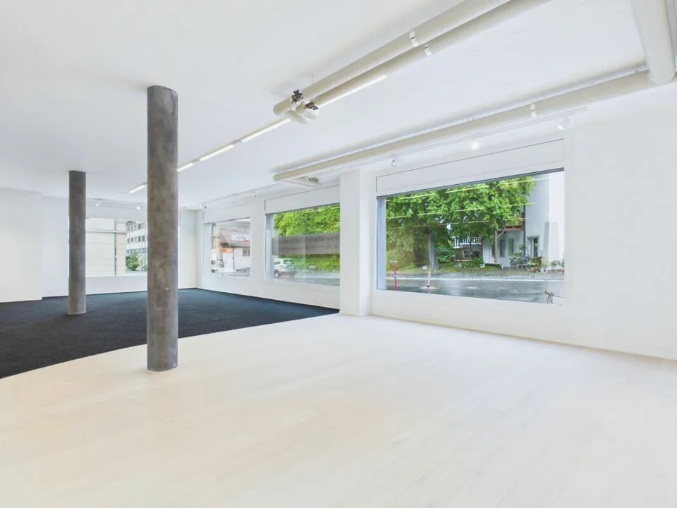 Moderne und vielseitige Gewerbefläche an Top-Lage im Herzen von Brüttisellen