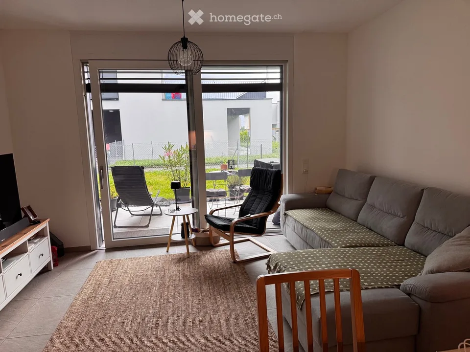Rent 2.5 with garden Pollegio