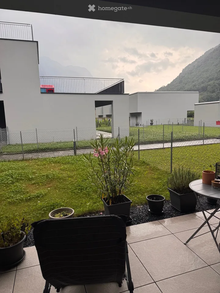 Rent 2.5 with garden Pollegio