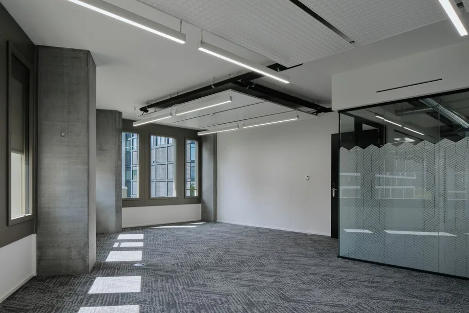 Gartenhochhaus Aglaya, Suurstoffi-Areal in Rotkreuz: Ein Arbeitsplatz, der inspiriert – Foto 12 von 14