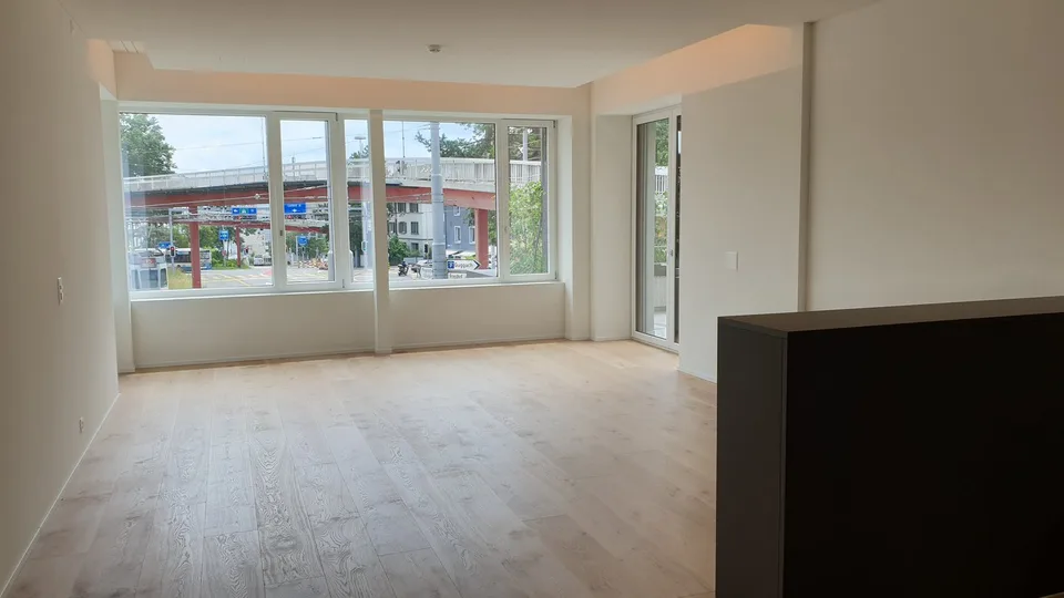 Gekühlte moderne 1.5-Zimmer-Wohnung mit Gartenterrasse