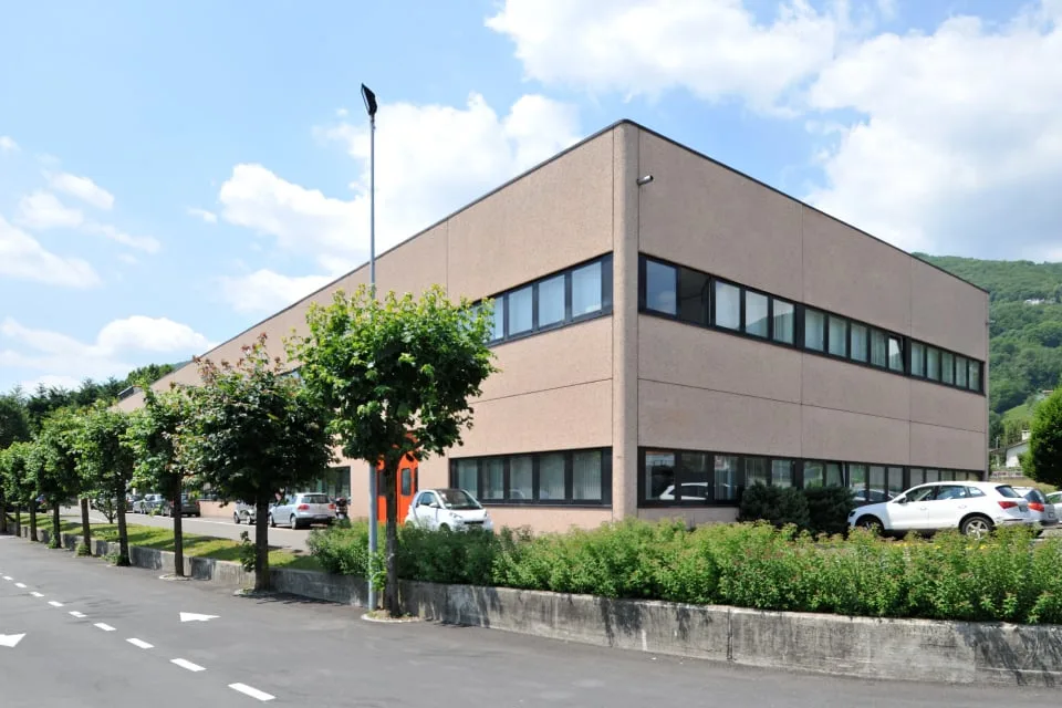 LUGANO NORD/BIOGGIO - AFFITTASI COMODO UFFICIO IN POSIZIONE STRATEGICA – foto 6 di 9
