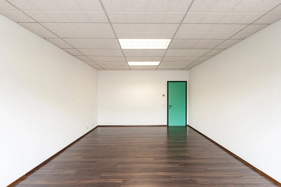 LUGANO NORD/BIOGGIO - GEMÜTLICHES BÜRO IN STRATEGISCHER LAGE ZU VERMIETEN