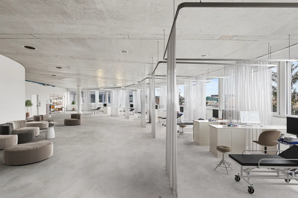 Espace de bureau moderne, personnalisable à louer – photo 8 sur 8