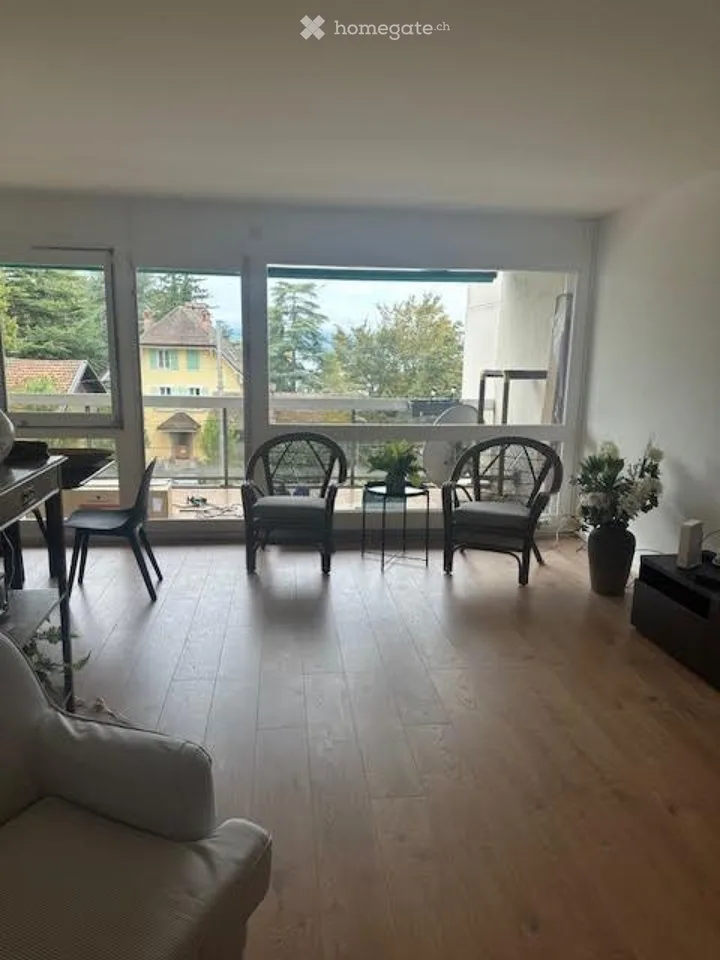 Lutry: meublé avec balcon, garage, toutes charges comprises