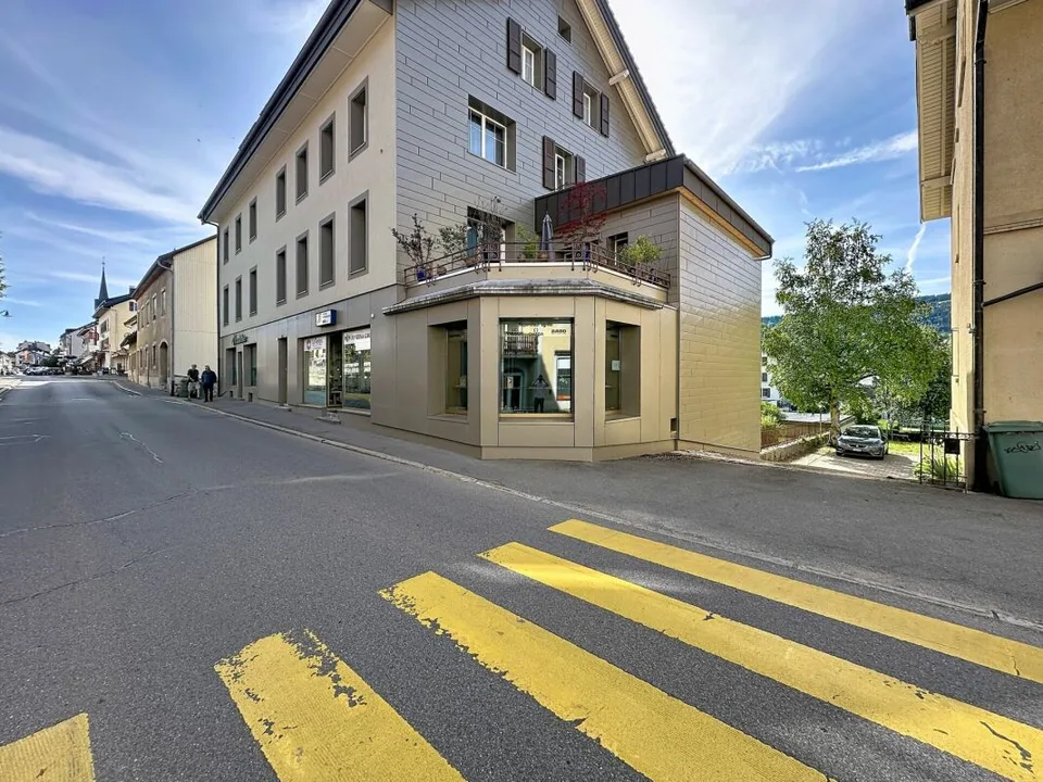 Lokal mit Auslagen zu vermieten