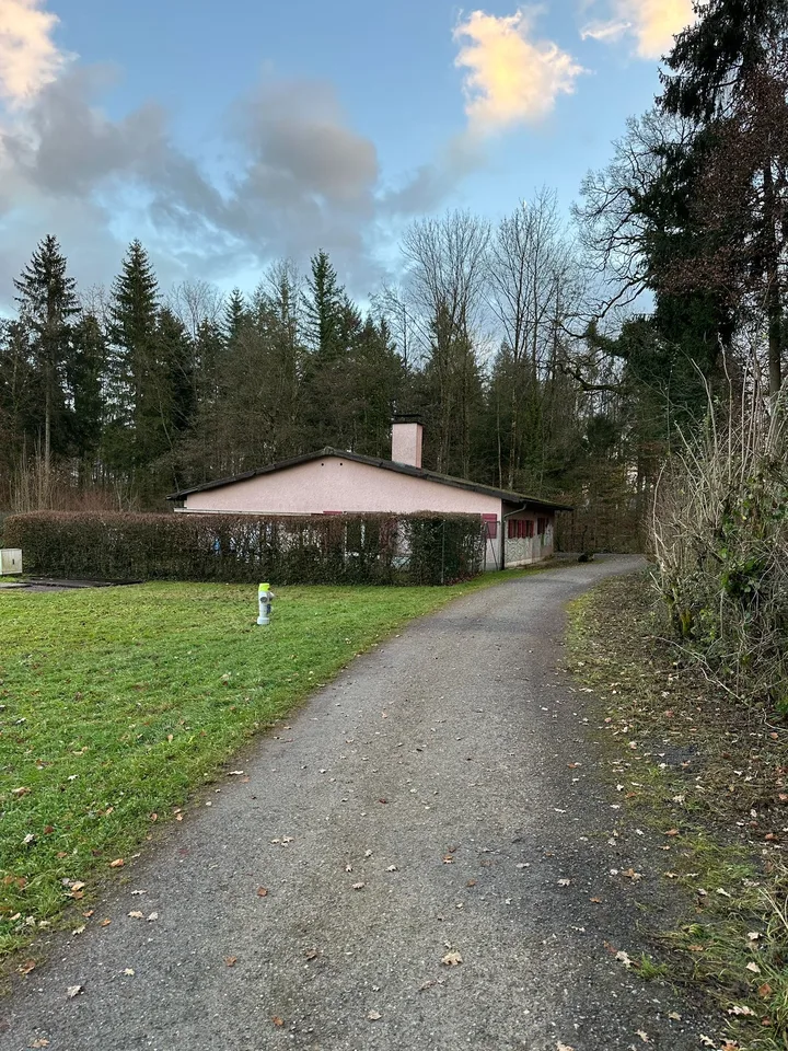 Einzigartige Waldhütte für Vereins- oder Clubanlässe
