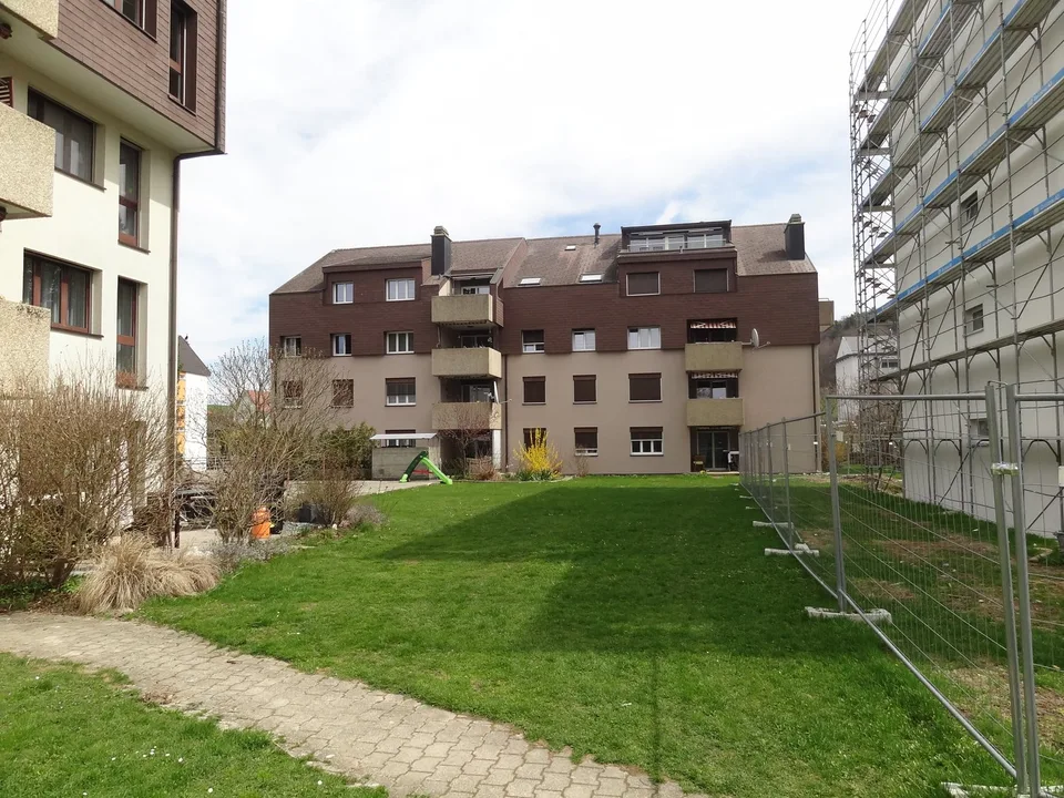 Einstellhallenplatz zu vermieten