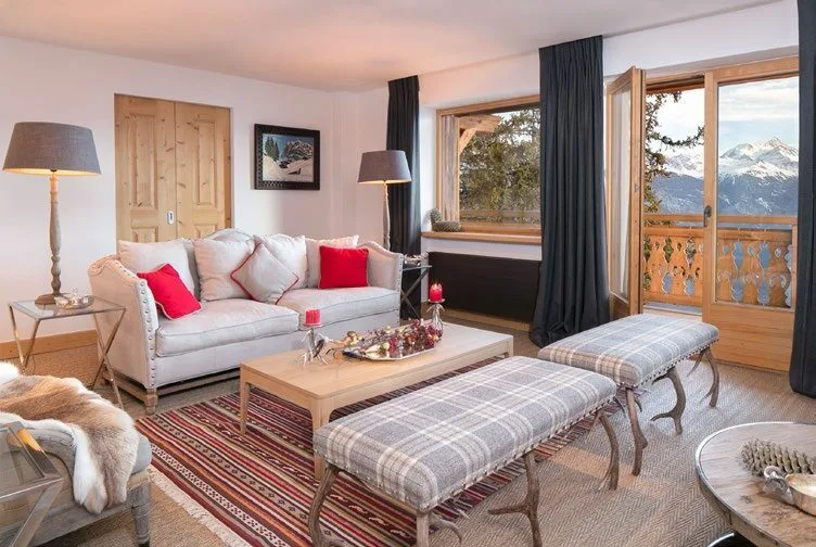 LOC 120 - CHALET LE ROC