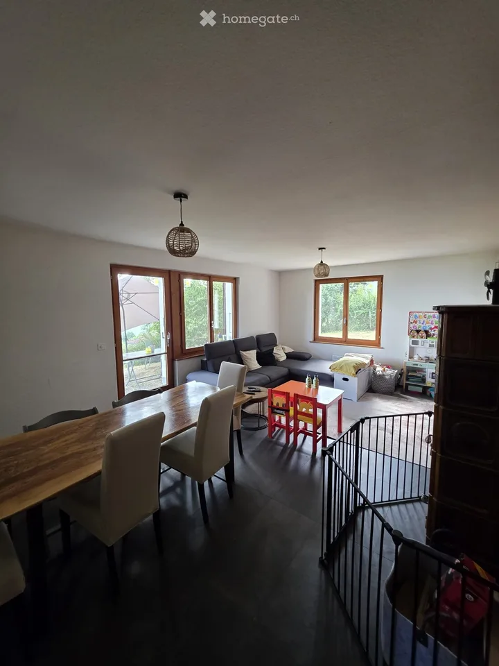 Haus mit 4.5 Zimmern zur Miete