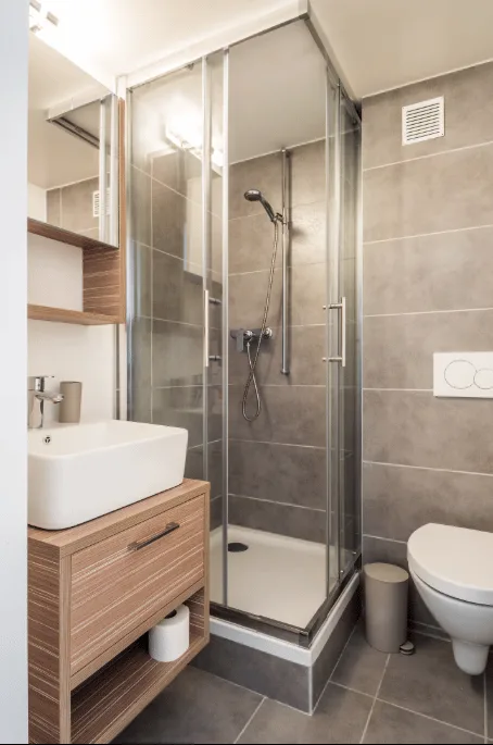 Rooftop Views & Central Location: 1-Bedroom Apartment in Lausanne