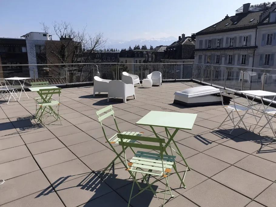 Rooftop Views & Central Location: 1-Bedroom Apartment in Lausanne – foto 12 di 12