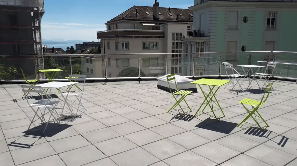 Rooftop Views & Central Location: 1-Bedroom Apartment in Lausanne – foto 11 di 12