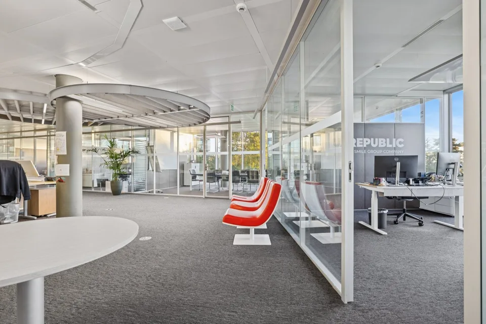 Büros zur Miete in Morges – Fläche von 490 m2