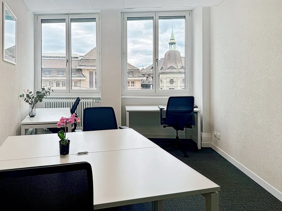 Bureau privé pour 15 à Regus Main Station