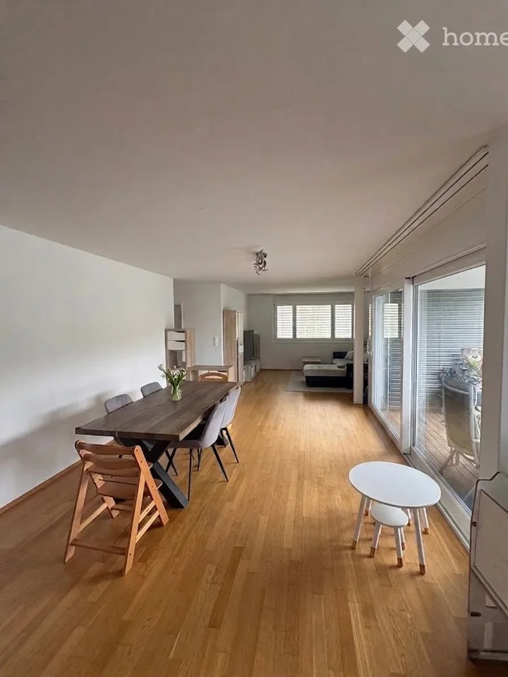 Helle 4.5-Zimmer-Wohnung
