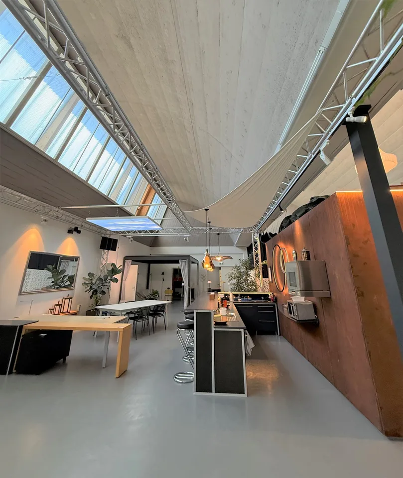 Versatile Retail Space – 427 m²