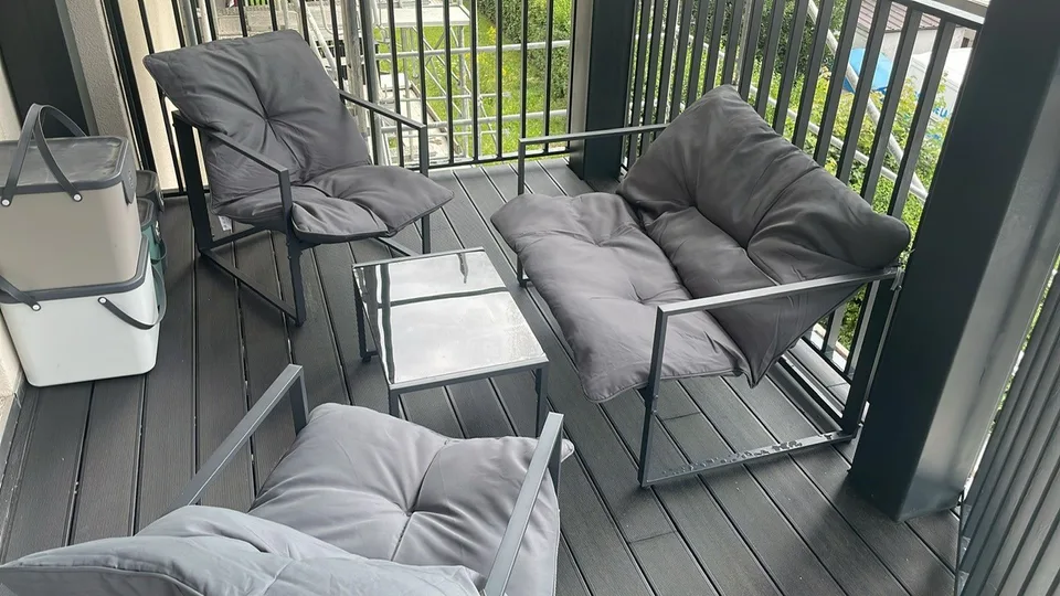 Große 3.5-Zimmer-Wohnung mit 10m2-Balkon und Parkplatz