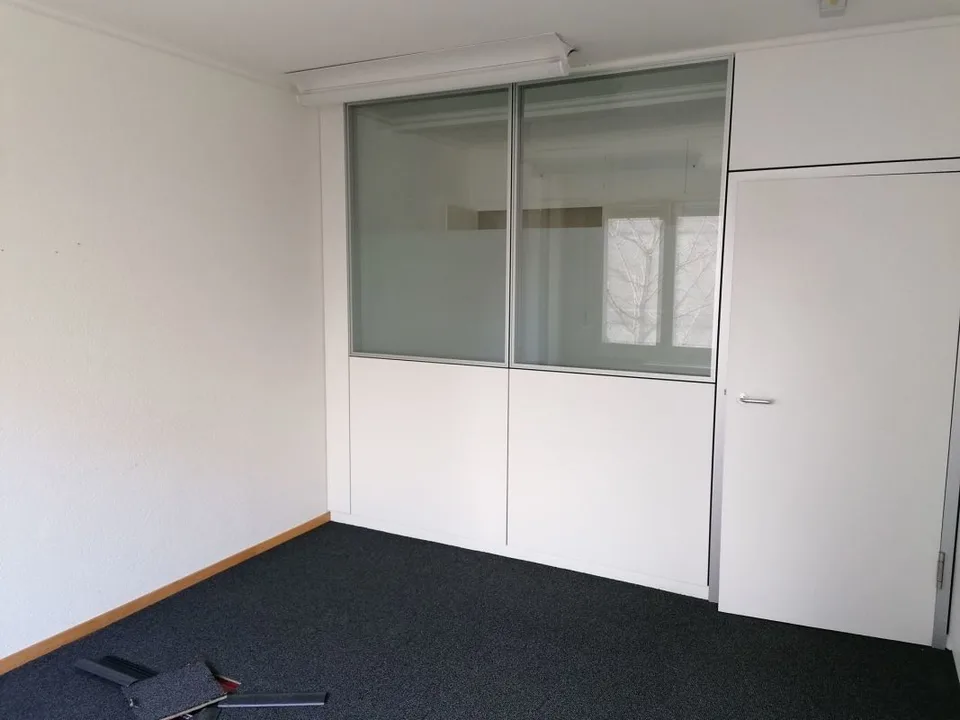 Büros von 110m2 halb ausgestattet, nahe Bahnhof Lausanne