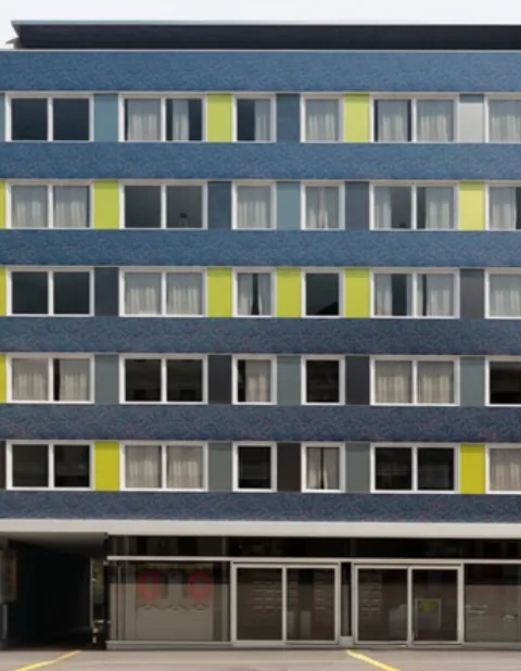 Studio centrale, arredato con balcone su cortile interno a Zurigo Wiedikon – foto 9 di 12
