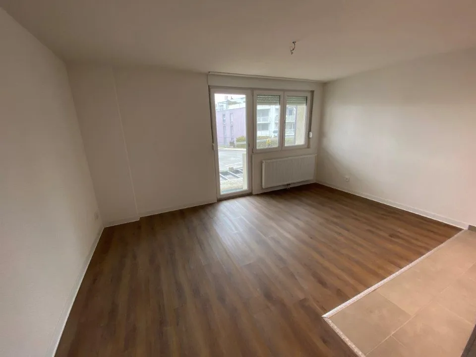 Charmantes Studio-Wohnung mit Balkon in La Chaux-de-Fonds renoviert