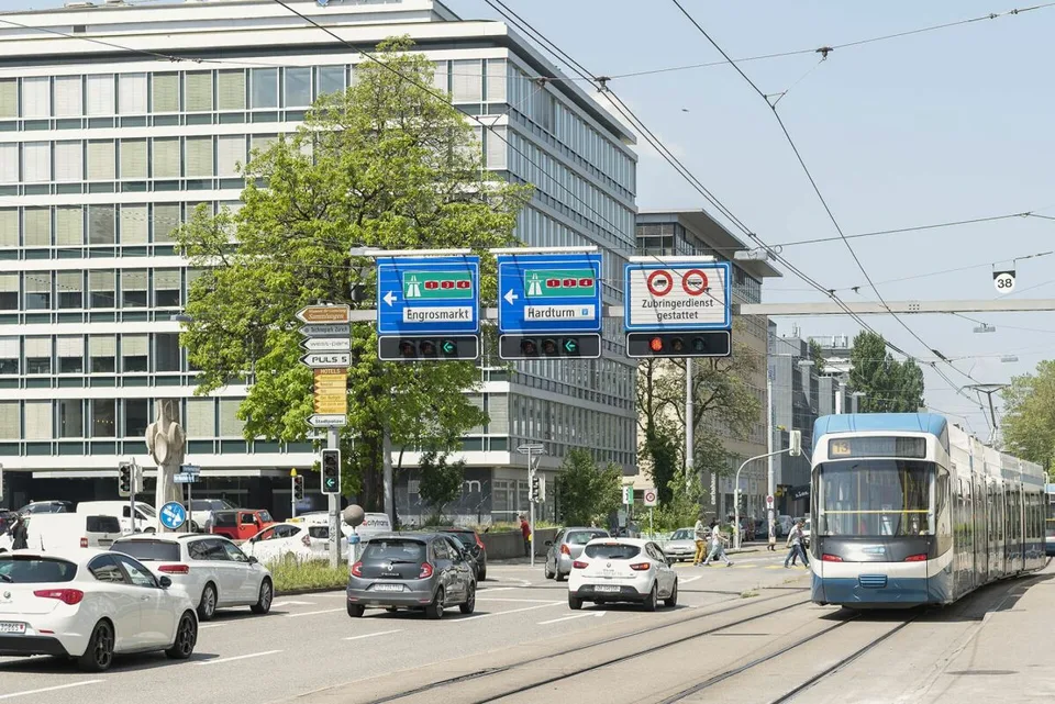 com.West - Spazio ufficio ampliato nel quartiere urbano 5 – foto 7 di 8