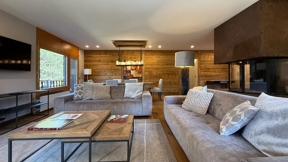 LOC 202 - PALM SPRINGS - 1ER ETAGE OUEST
