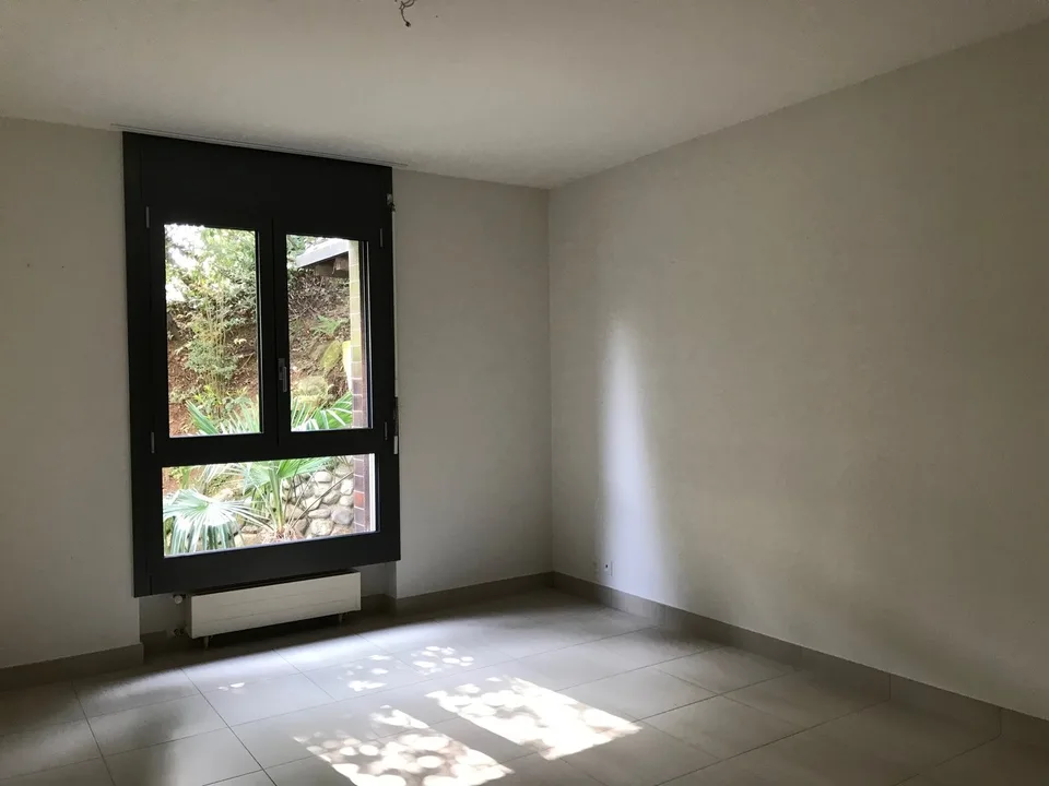 Lugano, geräumige Wohnung in kleiner Wohnanlage, ruhige Lage – Foto 9 von 20