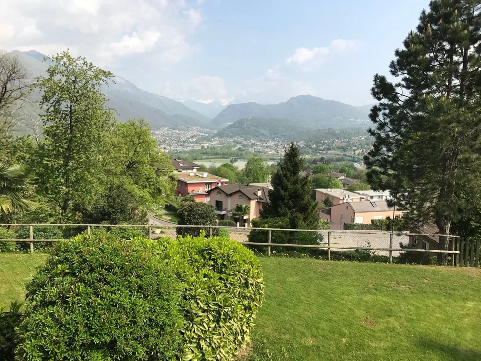 Lugano, geräumige Wohnung in kleiner Wohnanlage, ruhige Lage – Foto 16 von 20